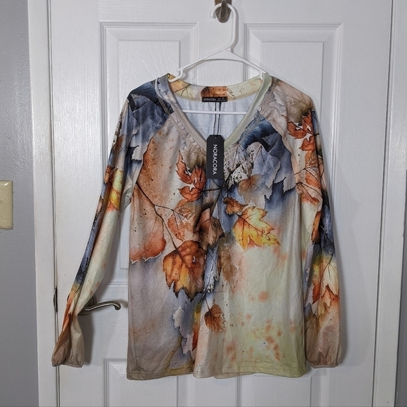NWT Y2K‎ Fall Leaves All Over Print Long Sleeve V-Neck Noracora Top Size Small - Picture 1 of 8